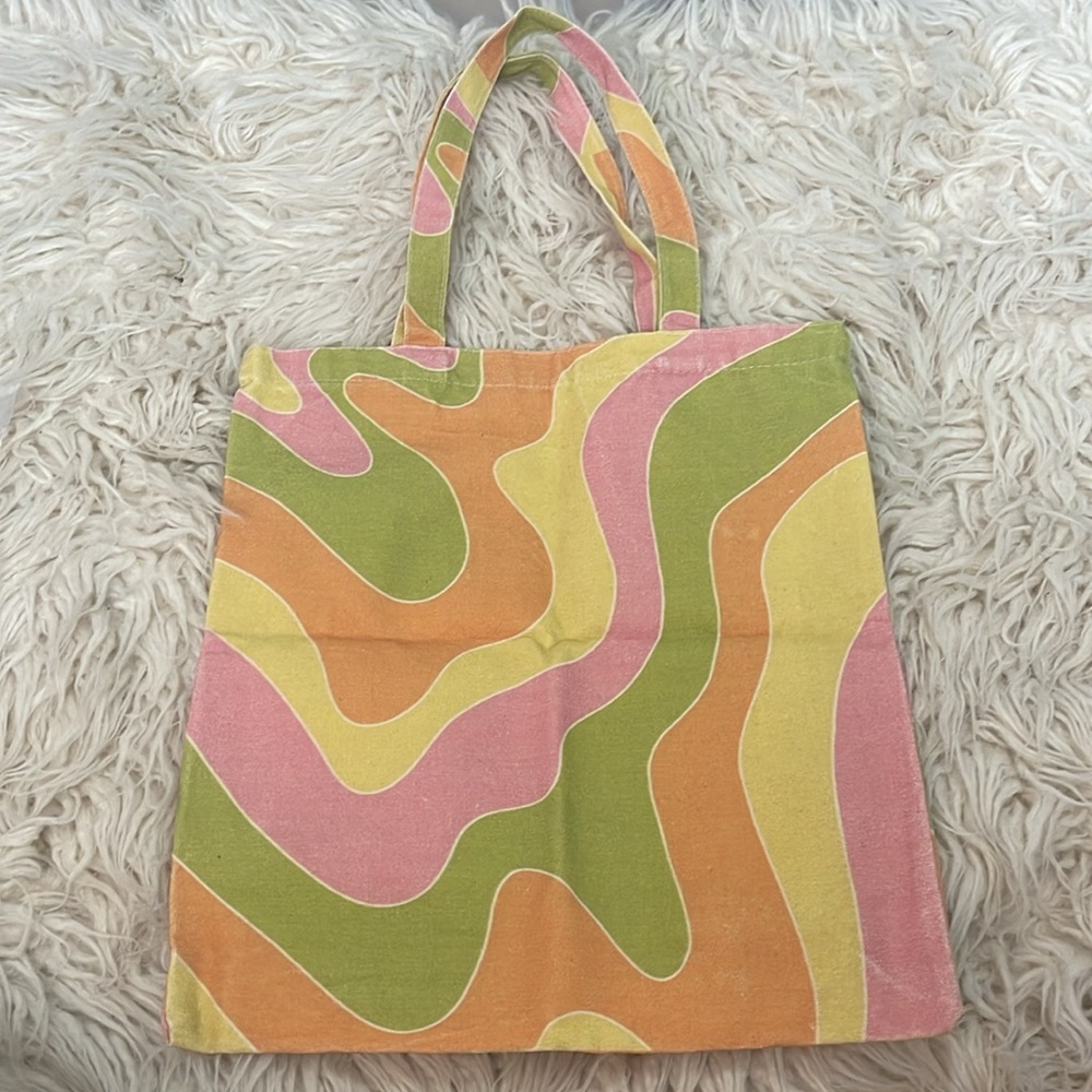 NWOT Aurelle swirl canvas tote bag